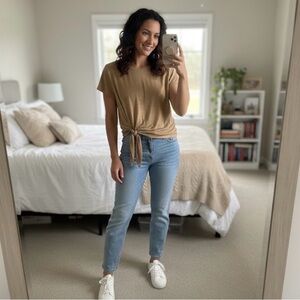 Simply Vera Tan T-Shirt